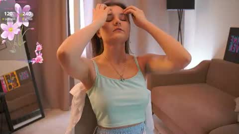 Snapshot of demetricekanady chatting on 06-15-26, 04:04 Hi my name is Sari nice to see you in my Room online show from 06-15-26, 04:04