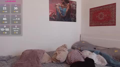 Snapshot of demiamour chatting on 02-20-25, 09:33 Demi. not your babybabebb and other shit online show from 02-20-25, 09:33