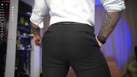 Snapshot of demianblake chatting on 03-06-25, 03:24 demianblake online show from 03-06-25, 03:24