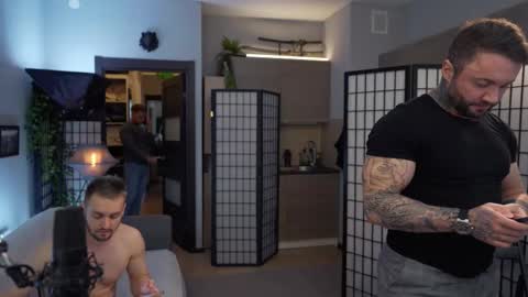 Snapshot of demianblake chatting on 10-25-25, 10:45 demianblake online show from 10-25-25, 10:45