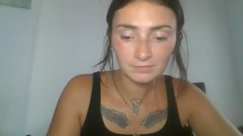 Snapshot of demiibear chatting on 07-17-26, 11:20 Demi online show from 07-17-26, 11:20