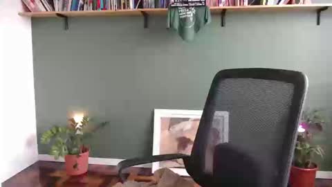 Snapshot of demmetria chatting on 01-08-26, 05:37 demmetria online show from 01-08-26, 05:37