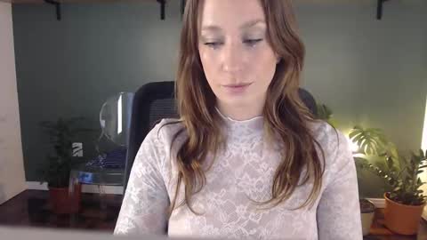 Snapshot of demmetria chatting on 04-08-26, 05:46 demmetria online show from 04-08-26, 05:46