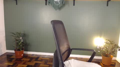 Snapshot of demmetria chatting on 05-22-26, 05:40 demmetria online show from 05-22-26, 05:40