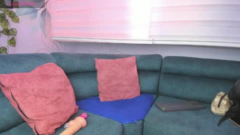 Snapshot of demon_foxx chatting on 04-25-26, 02:25 online show from 04-25-26, 02:25