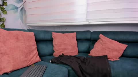 Snapshot of demon_foxx chatting on 04-27-26, 01:53 online show from 04-27-26, 01:53