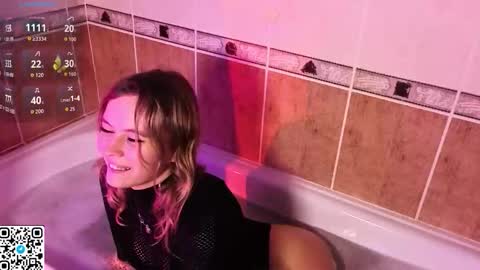 Snapshot of demonacast chatting on 11-29-25, 07:28 Katrine online show from 11-29-25, 07:28