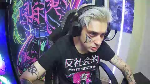 Snapshot of demonic_souls chatting on 10-30-25, 06:52 Rick online show from 10-30-25, 06:52