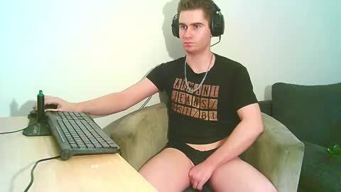 Dominik online show from 12-29-24, 03:03