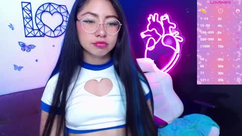 Snapshot of demyanderson_ chatting on 02-03-25, 10:43 Demy online show from 02-03-25, 10:43