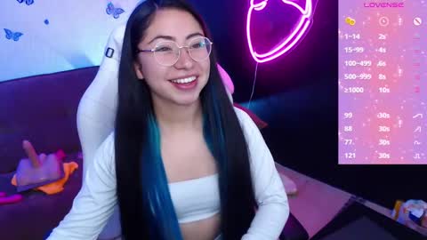 Snapshot of demyanderson_ chatting on 03-11-25, 12:33 Demy online show from 03-11-25, 12:33