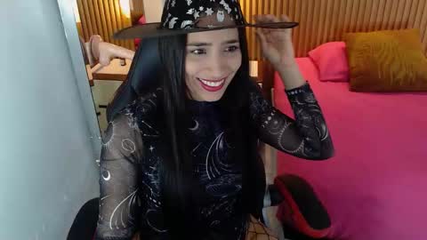 D E N I S  online show from 10-31-25, 01:01