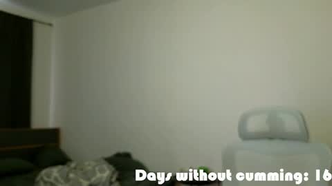 Snapshot of denis_here chatting on 05-10-26, 01:16 Denis online show from 05-10-26, 01:16