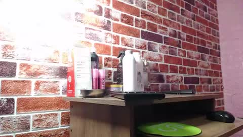 Denisse online show from 04-21-26, 03:24