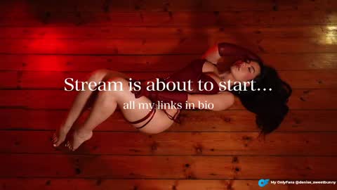 Snapshot of deniseone chatting on 05-23-26, 05:17 Denise online show from 05-23-26, 05:17