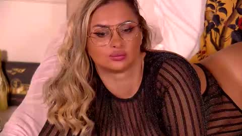 Ela online show from 10-29-25, 11:28