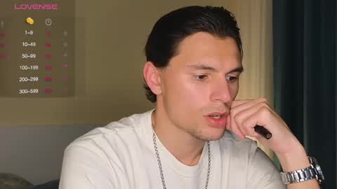 Snapshot of denlover chatting on 04-25-26, 03:53 Den online show from 04-25-26, 03:53