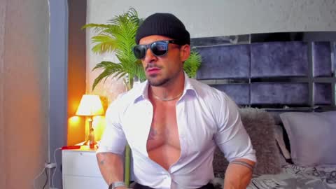 dennis_cox_ online show from 01-30-25, 08:54