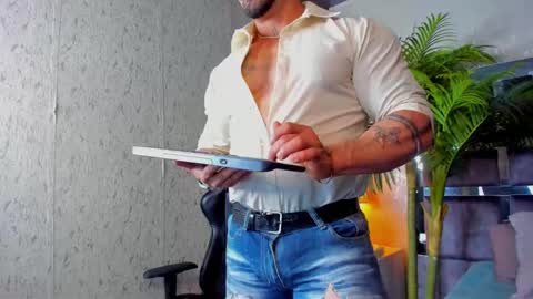 dennis_cox_ online show from 02-14-25, 10:49