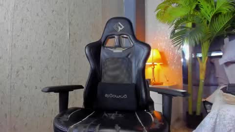 dennis_cox_ online show from 02-16-25, 05:04