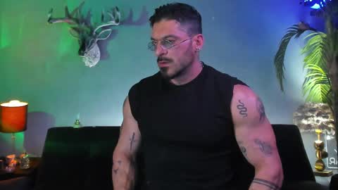 Snapshot of dennis_cox_ chatting on 05-11-26, 06:08 dennis_cox_ online show from 05-11-26, 06:08