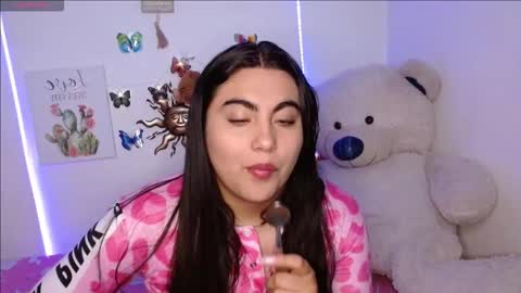 Snapshot of dennis_love_ chatting on 03-20-26, 02:16 rosse online show from 03-20-26, 02:16