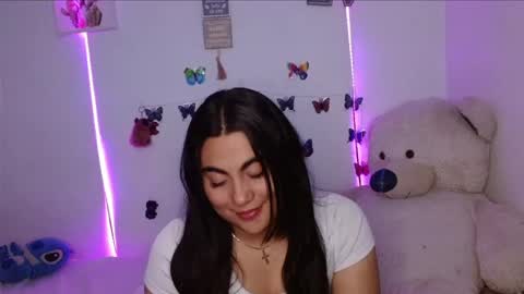 Snapshot of dennis_love_ chatting on 05-28-26, 02:31 rosse online show from 05-28-26, 02:31