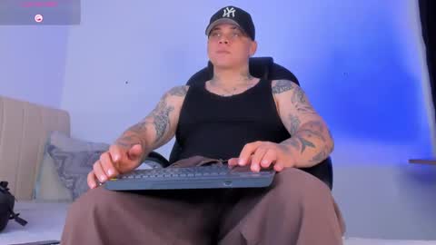 dennis munera online show from 10-23-25, 10:03