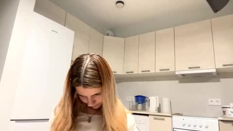 Denni online show from 10-10-25, 05:56