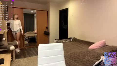 Snapshot of deonnagarn chatting on 11-30-25, 12:09 Vi Victoria online show from 11-30-25, 12:09