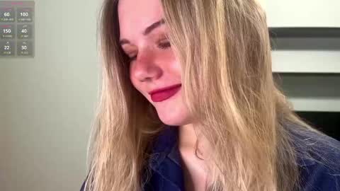 Snapshot of deonnahobb chatting on 05-17-26, 04:03 Luna online show from 05-17-26, 04:03