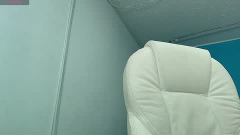 Dephne online show from 12-18-24, 03:55