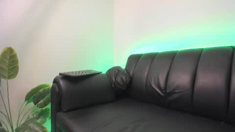 Snapshot of dereck_g chatting on 06-14-26, 02:24 dereck_g online show from 06-14-26, 02:24