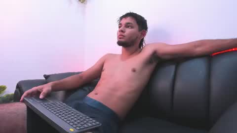 Snapshot of dereck_g chatting on 06-14-26, 11:40 dereck_g online show from 06-14-26, 11:40
