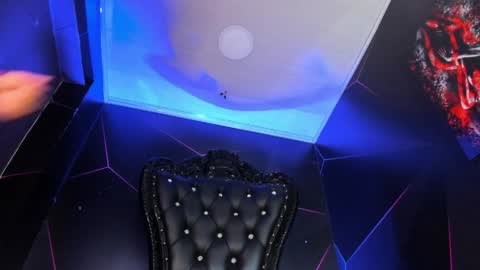 Snapshot of dereck_monroe chatting on 04-24-26, 12:13 Dereck online show from 04-24-26, 12:13