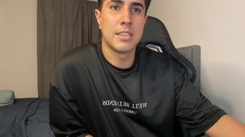 Dereck online show from 12-04-24, 02:53