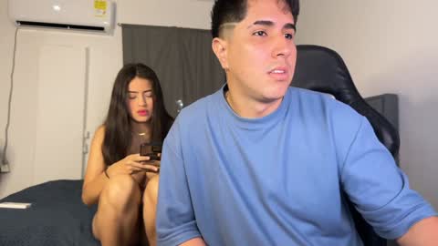 Snapshot of dereckbrownn chatting on 12-29-24, 01:28 Dereck online show from 12-29-24, 01:28