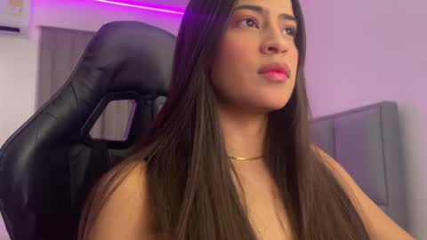 Snapshot of dereckbrownn chatting on 03-12-25, 05:35 Dereck online show from 03-12-25, 05:35