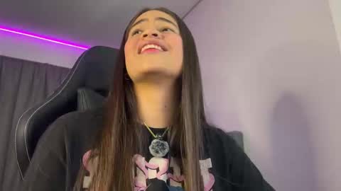 Snapshot of dereckbrownn chatting on 10-23-25, 10:08 Dereck online show from 10-23-25, 10:08