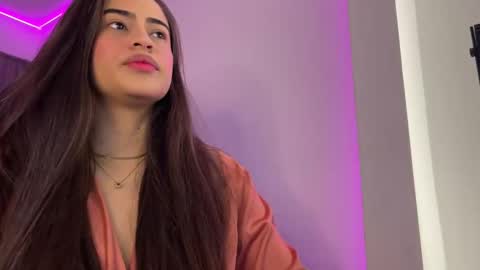 Snapshot of dereckbrownn chatting on 11-01-25, 06:43 Dereck online show from 11-01-25, 06:43