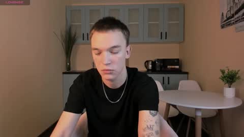 Snapshot of derek_banville chatting on 11-13-25, 07:24 Derek online show from 11-13-25, 07:24