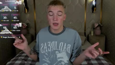 Snapshot of derek_banville chatting on 12-17-25, 08:15 Derek online show from 12-17-25, 08:15