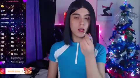 Derek independent online show from 01-01-25, 10:32