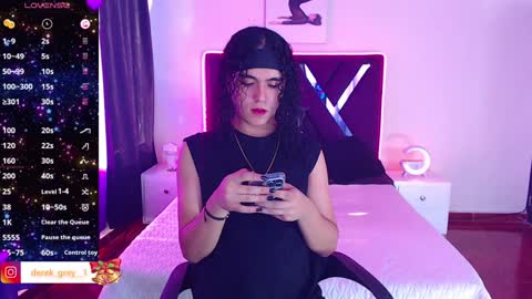 derek grey online show from 01-10-25, 08:15