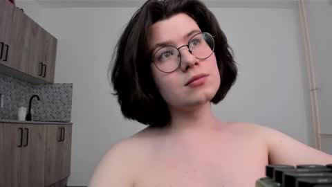 Derek online show from 03-26-26, 06:57