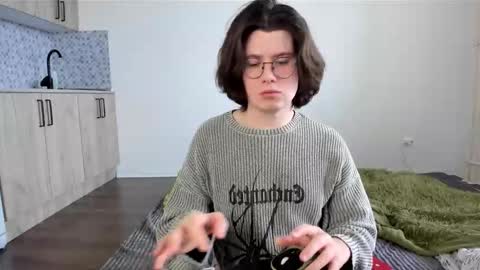 Derek online show from 03-27-26, 01:11