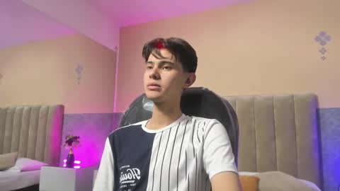 derek_sinn online show from 03-27-26, 08:19