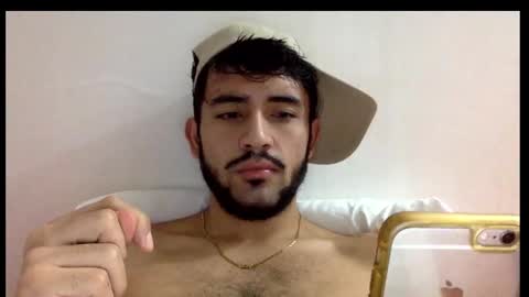 Snapshot of derek_smiith chatting on 01-19-25, 09:33 Derek smiith online show from 01-19-25, 09:33