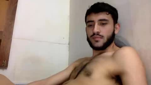 Snapshot of derek_smiith chatting on 09-23-25, 04:54 Derek smiith online show from 09-23-25, 04:54