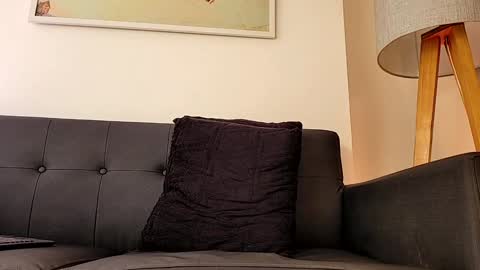 Snapshot of derek_stud_ chatting on 12-04-24, 04:05 Derek independent model online show from 12-04-24, 04:05